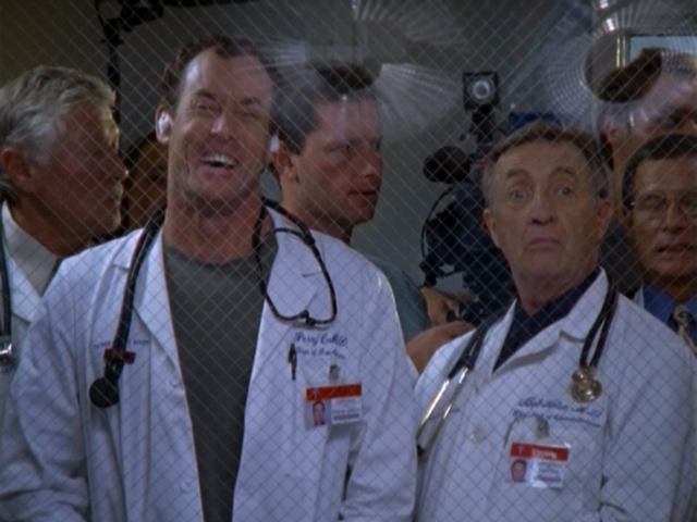 File:5x3 Cox laughing at scream.png