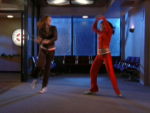 File:4x10fight.jpg
