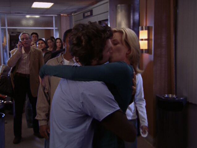 File:6x4-Airport Loving.jpg