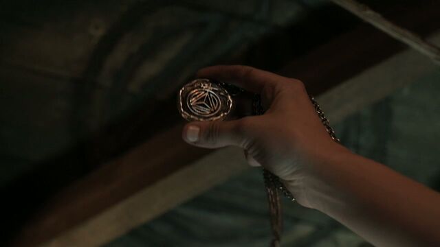 File:Medallion5.jpg