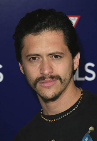 File:Clifton Collins, Jr.png