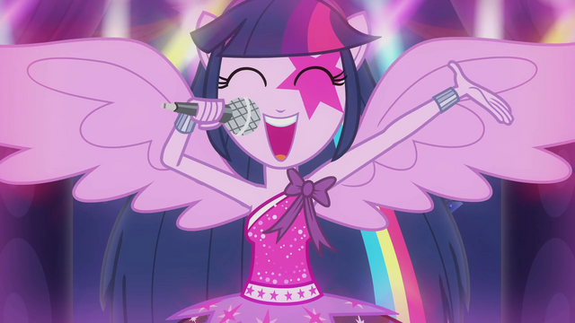 Plik:Twilight Sparkle singing EG2.png