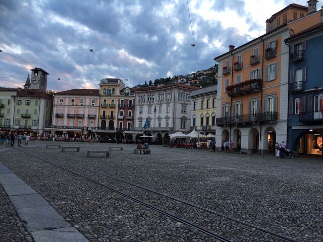 File:Locarno piazza grande.jpg