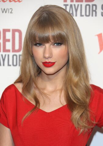 File:Pretty-girl-taylor-swift-33209431-3276-4644.jpg