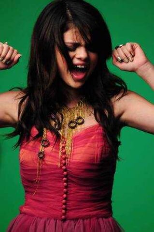 File:Selena-Gomez-Naturally-Music-Video.jpg