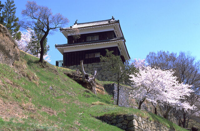 File:Ueda Castle 3.jpg