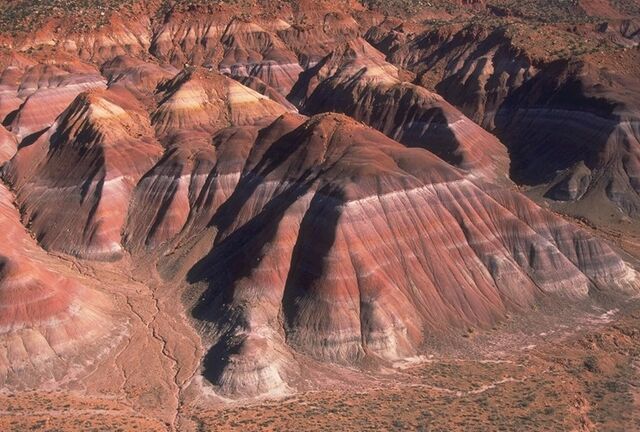 File:Chinle Badlands.jpg