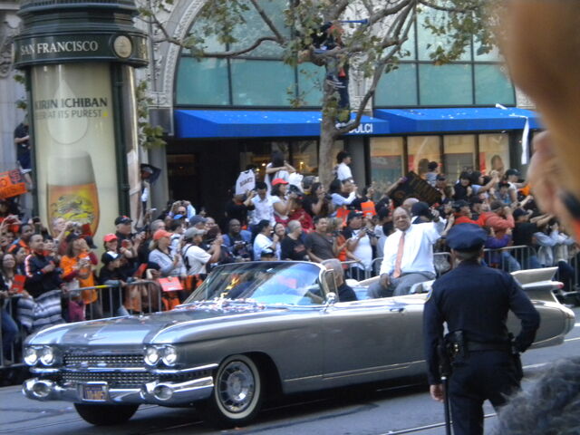 File:GiantsParade21.jpg