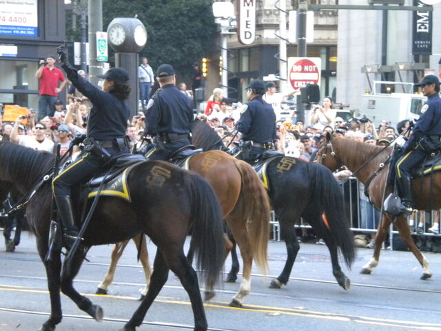 File:GiantsParade12.jpg