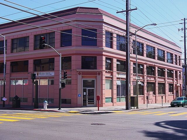 File:Walden house.jpg
