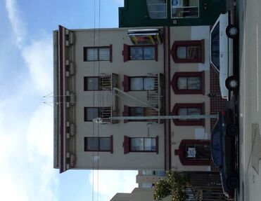 File:Sai Hotel.jpg