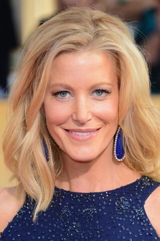 File:Anna-Gunn.jpg