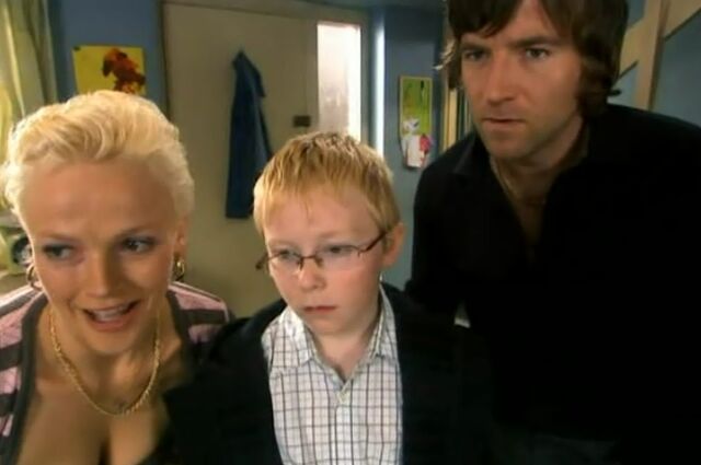 File:S1E2KevVeronicaEric.jpg