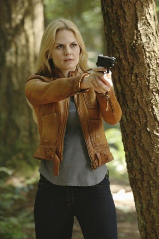 File:EmmaSwanGun.png