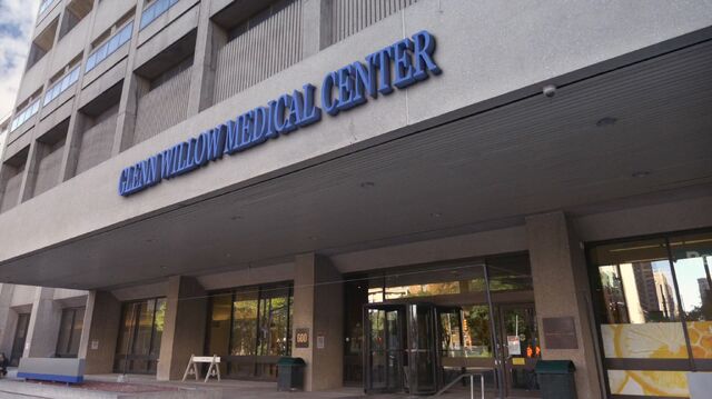 File:Glenn Willow Medical Center.jpeg
