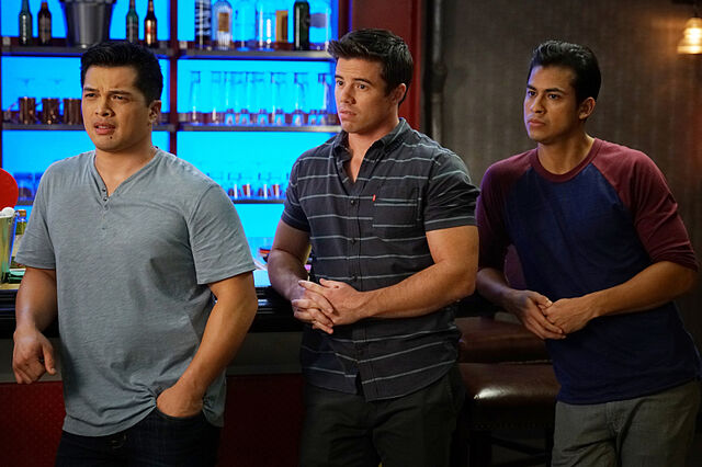 File:2x2 Promotional photo 13.jpg