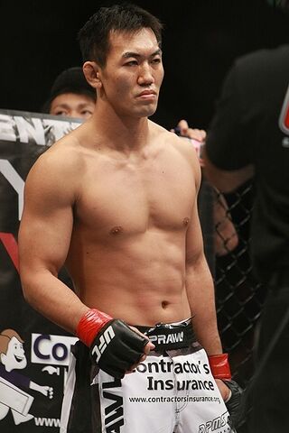 Archivo:Yushin Okami.jpg