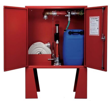 Wasser-Schaum-Hydrant.jpg
