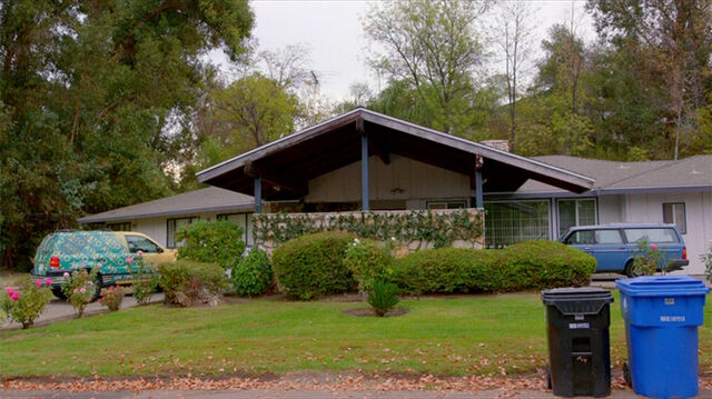 File:Silicon-Valley-Wikia Hacker-Hostel 01.jpg