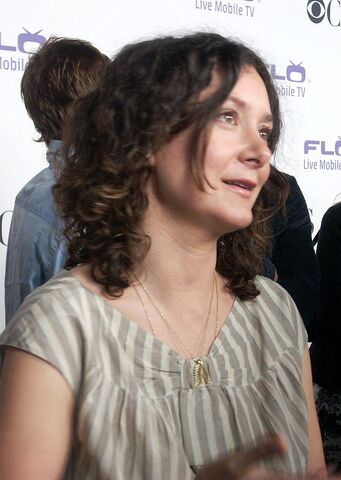 File:Sara-gilbert-001.jpg