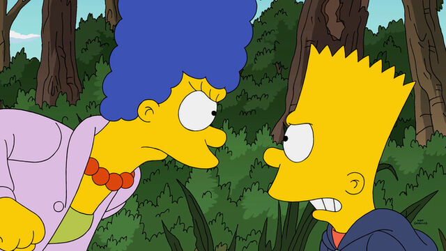 File:Peeping Mom promo 2.jpg
