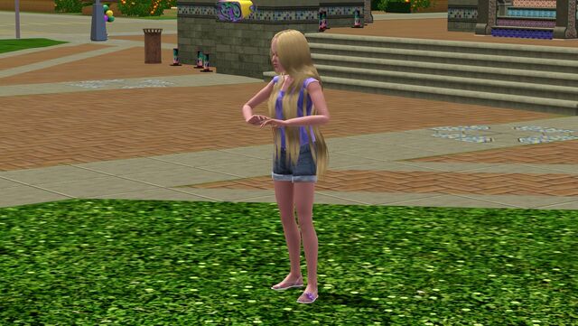 File:Pearl withboughtclothes.jpg