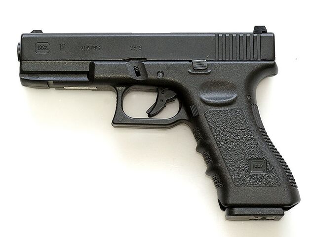 File:Glock 17.jpg