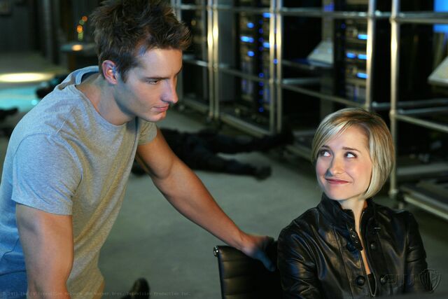 File:Oliver-et-Chloe-Smallville-10x12-2-5.jpg