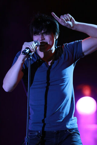 File:Nolan+Gerard+Funk+David+Archuleta+Performs+F-pgDISE7VMx.jpg