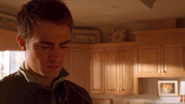 File:Kevin-Grady-4x19-14.jpg
