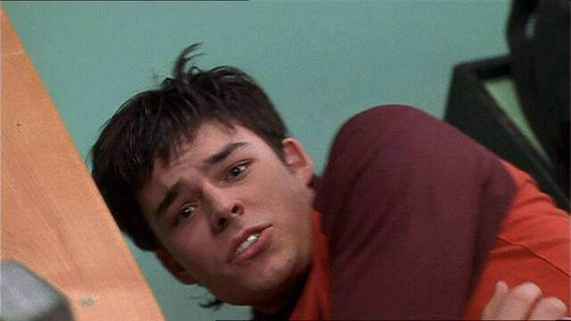 File:Troy-Turner-1x10-05.jpg