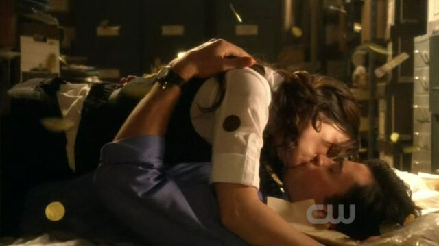 File:1005SmallvilleLoisandClark.jpg