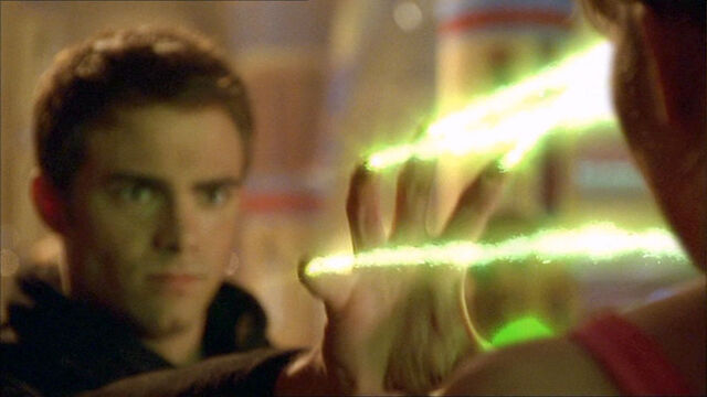 File:Kevin-Grady-4x19-05.jpg