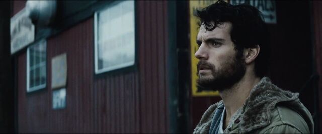 File:Man-of-Steel-Trailer-Images-Henry-Cavill-as-Clark-Kent.jpg