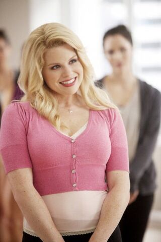 File:Smash-Promo-The-Cost-of-Art-009.jpg