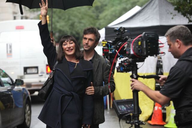 File:Behind-The-Scenes-BTS-Eileen-and-Derek-Cab.jpg
