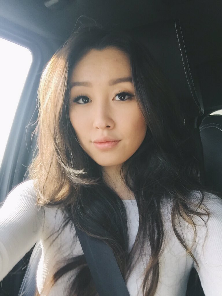 Olivia Sui nude 977