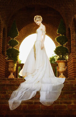 TaylorSwiftasLights 18