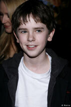 Freddie-Highmore
