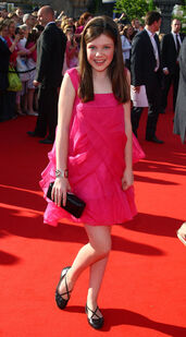 Vashtisalumniballoutfit