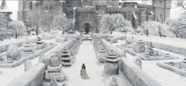 File:Winter Castle.jpg