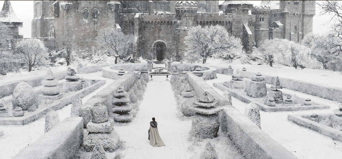 https://vignette1.wikia.nocookie.net/snowwhiteandthehuntsman/images/6/65/Winter_Castle.jpg/revision/latest?cb=20120512222809
