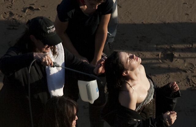 File:Copia de KSTEWARTFANS110929SWATH (10).jpg