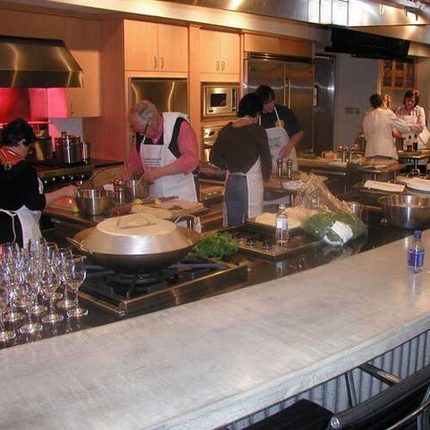File:Greenwood-mississippi-viking-cooking-school.jpg