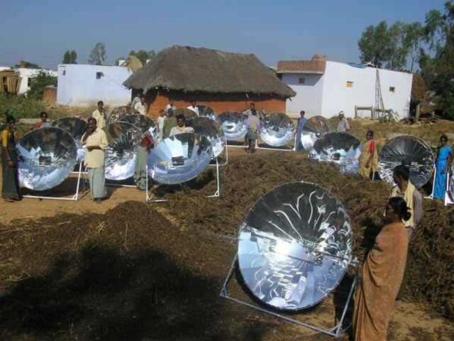 File:Smoke-free village from Gadhias 2009.jpg