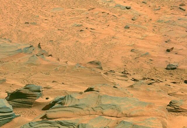 File:Mars close-up.jpg