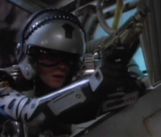 File:Pilotshandgun3.png