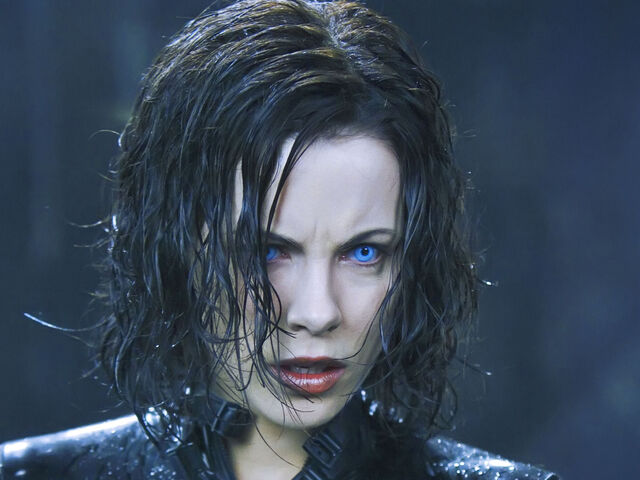 File:Selene.jpg