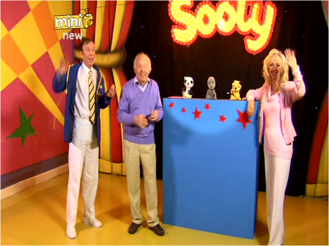 File:TheMagicShow8.png