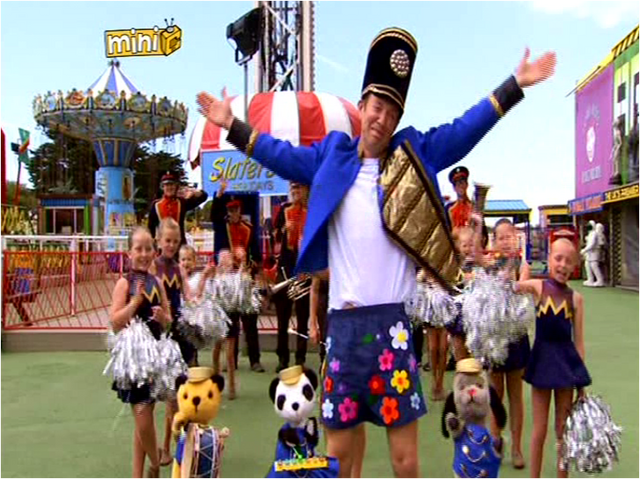 File:TheMarchingBand12.png